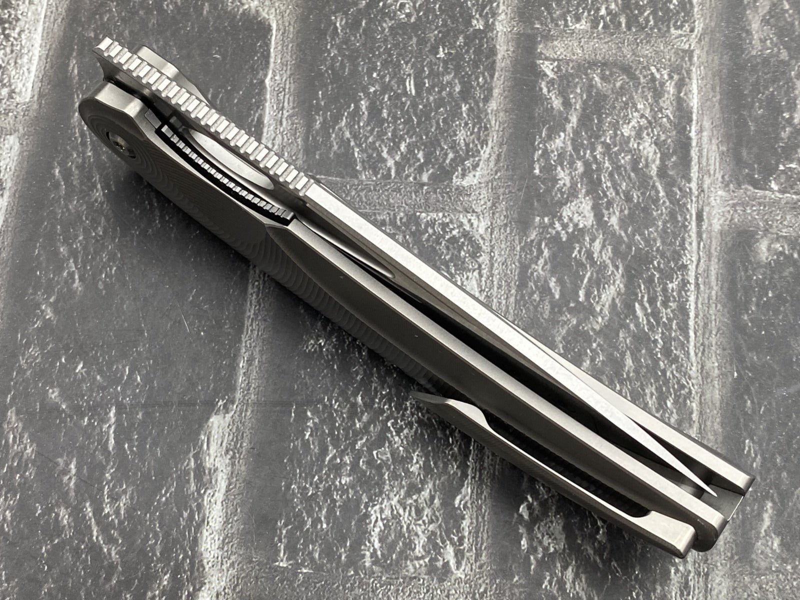 TwoSun TS455 Folding Knife – 14C28N Blade TC4 Titanium Handle