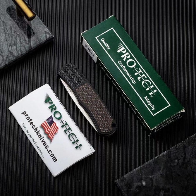 PROTECH Magic BR-1 | 154CM Steel Side-Opening  Tool | Colored Carbon Fiber & Aircraft Aluminum Handle
