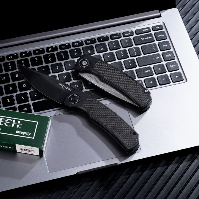 PROTECH Magic BR-2 | 154CM Steel Side-Opening Tool | Carbon Fiber & Aircraft Aluminum Handle