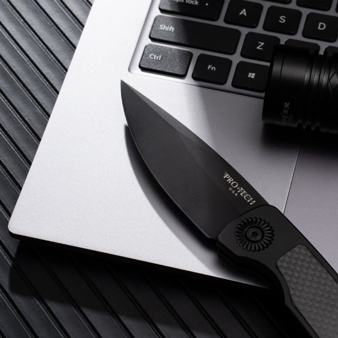 PROTECH Magic BR-2 | 154CM Steel Side-Opening Tool | Carbon Fiber & Aircraft Aluminum Handle