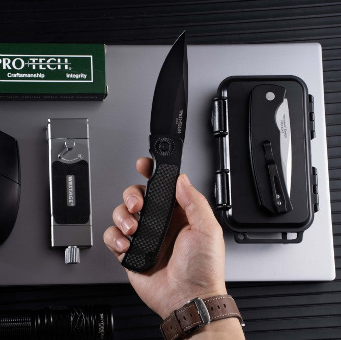 PROTECH Magic BR-2 | 154CM Steel Side-Opening Tool | Carbon Fiber & Aircraft Aluminum Handle