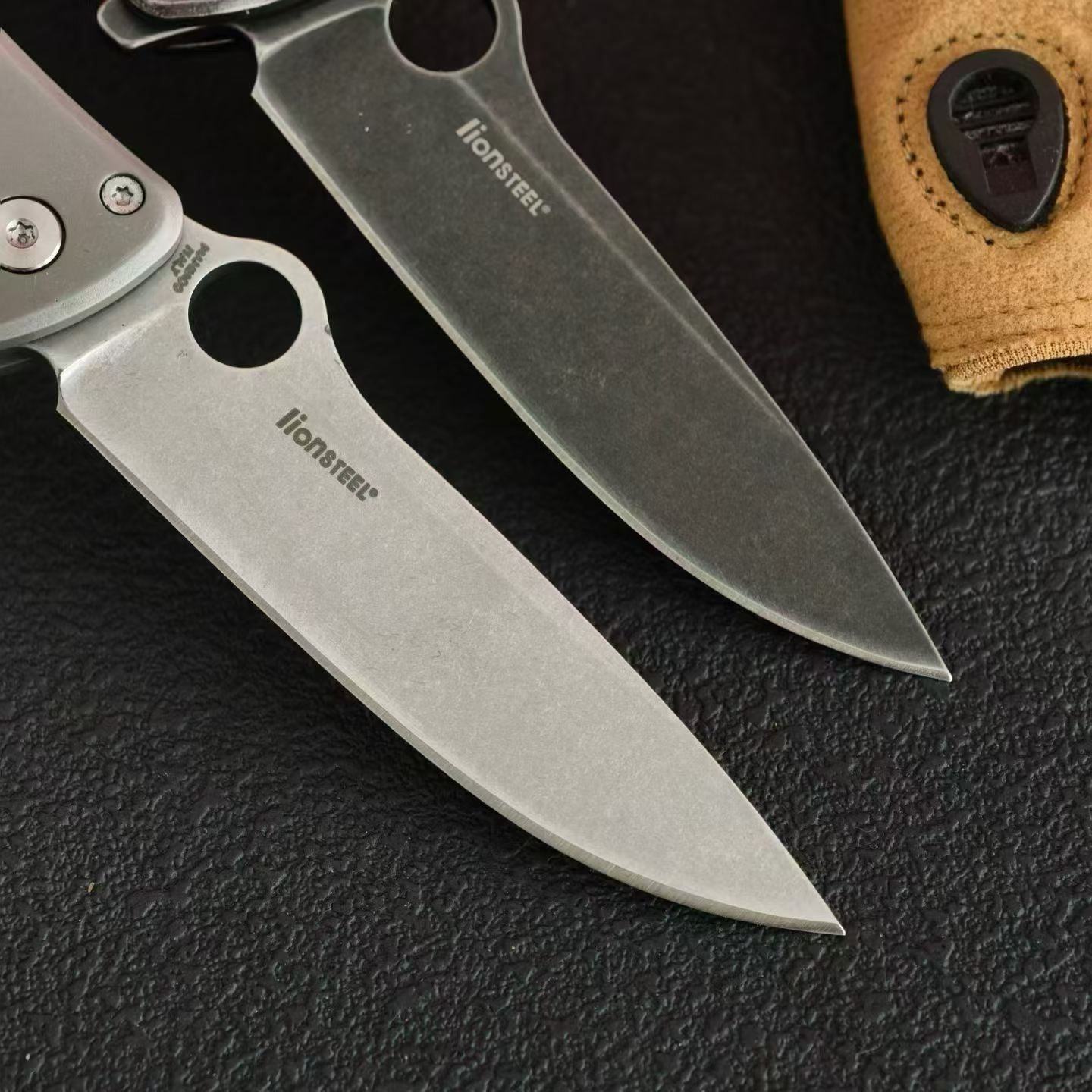 Folding Pocket Knife 8Cr13MoV Blade 420 Steel Handle EDC Camping Knife C217