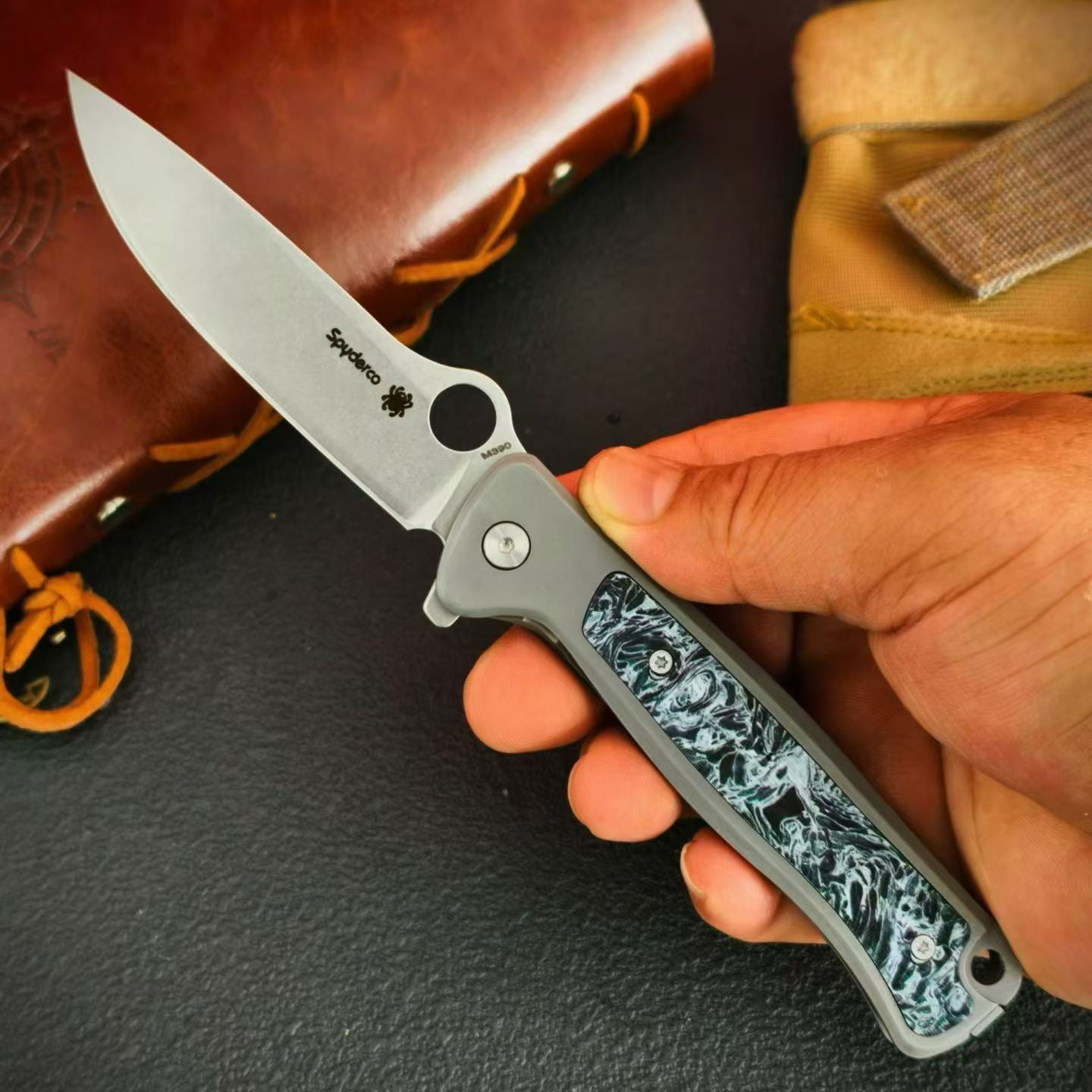 Folding Pocket Knife 8Cr13MoV Blade 420 Steel Handle EDC Camping Knife C217