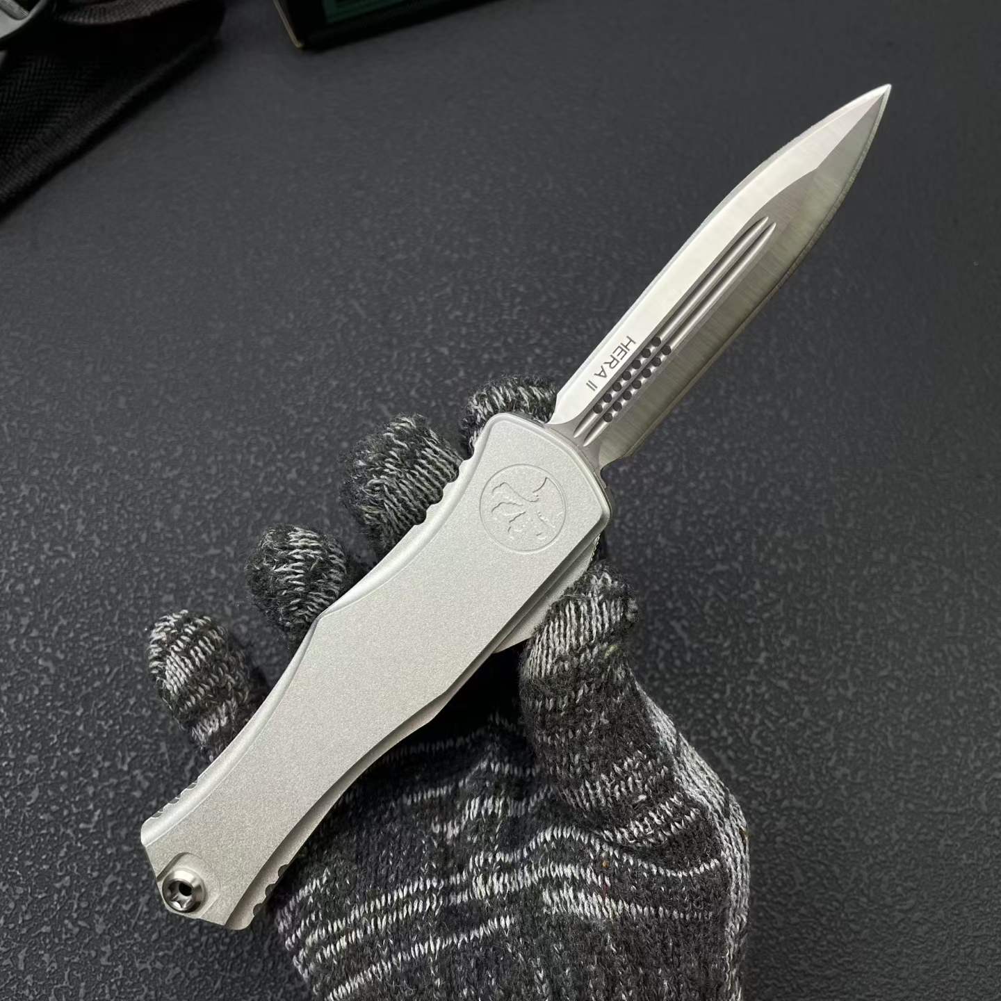 Hera II OTF Knife | 8Cr14MoV Steel | Aerospace Aluminum Handle | Black / Silver