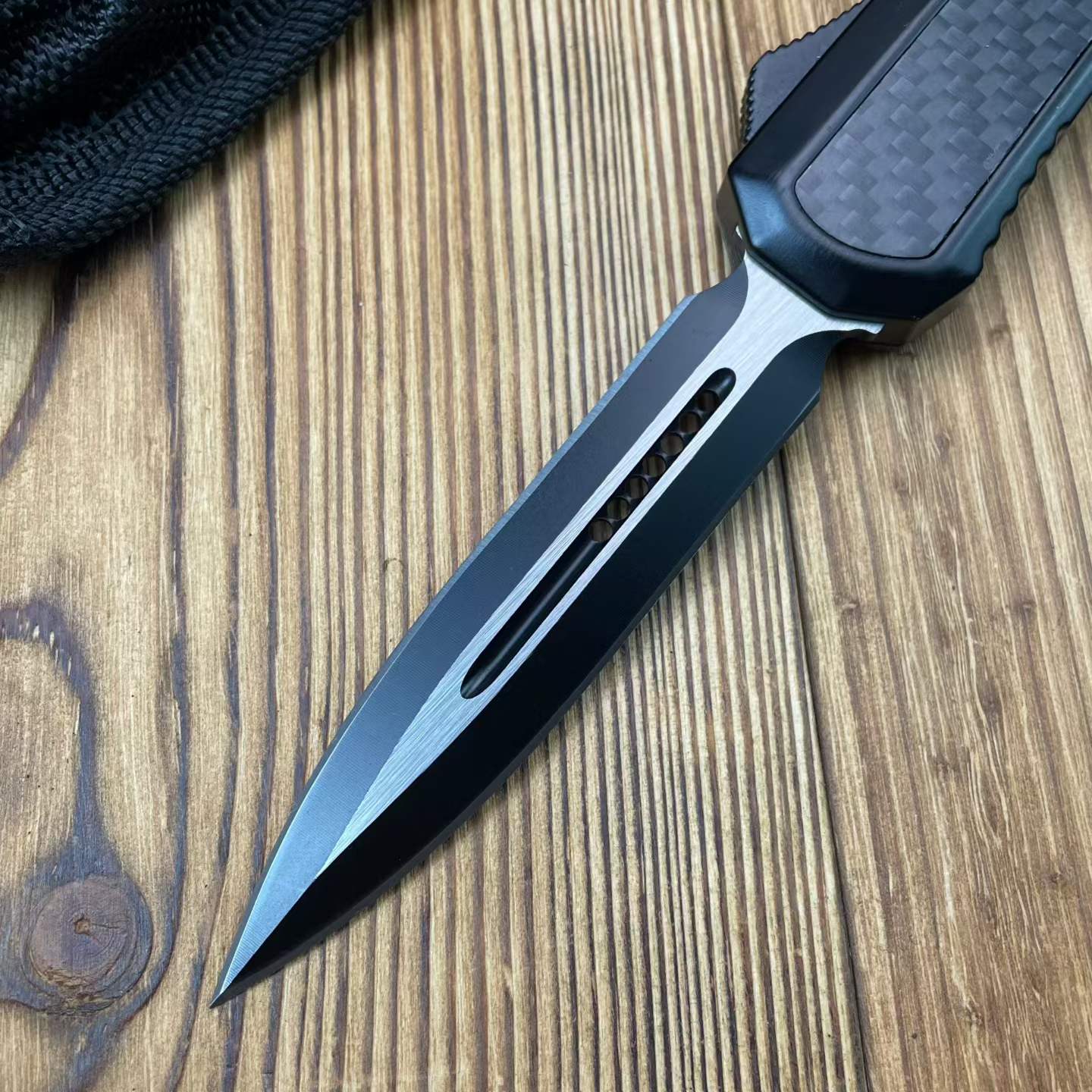 Micro Tech OTF Style Fixed Blade – 8CR14MOV Carbon Fiber Handle
