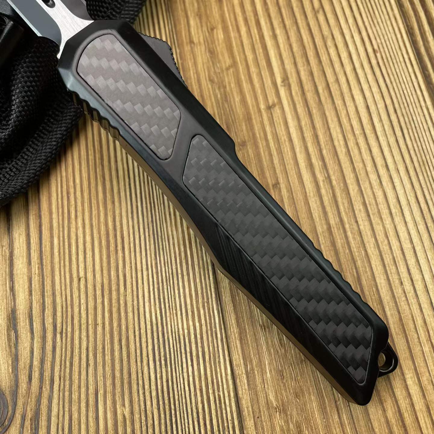 Micro Tech OTF Style Fixed Blade – 8CR14MOV Carbon Fiber Handle