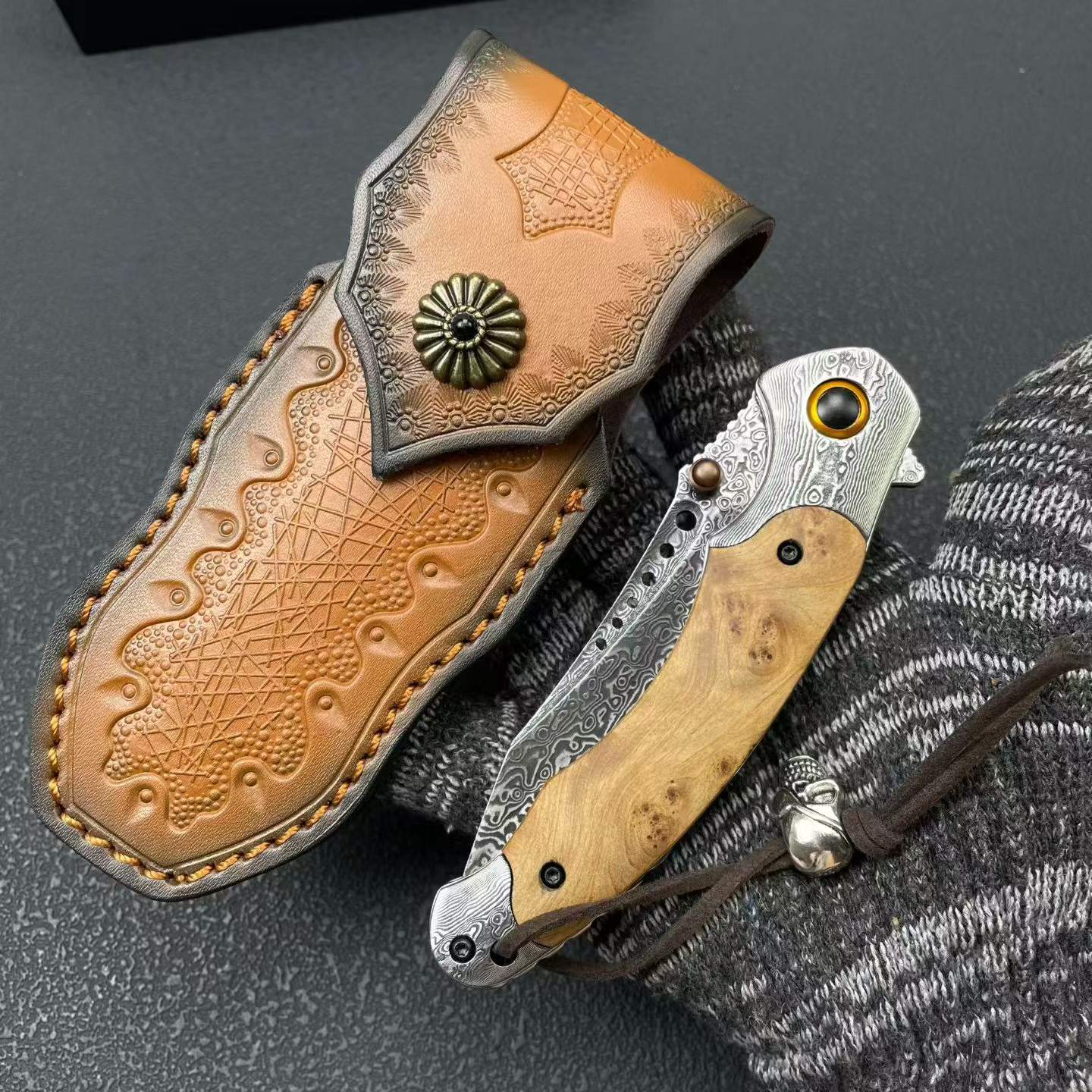 Damascus Folding Knife – 228-Layer VG10 Steel & Burl Wood Handle
