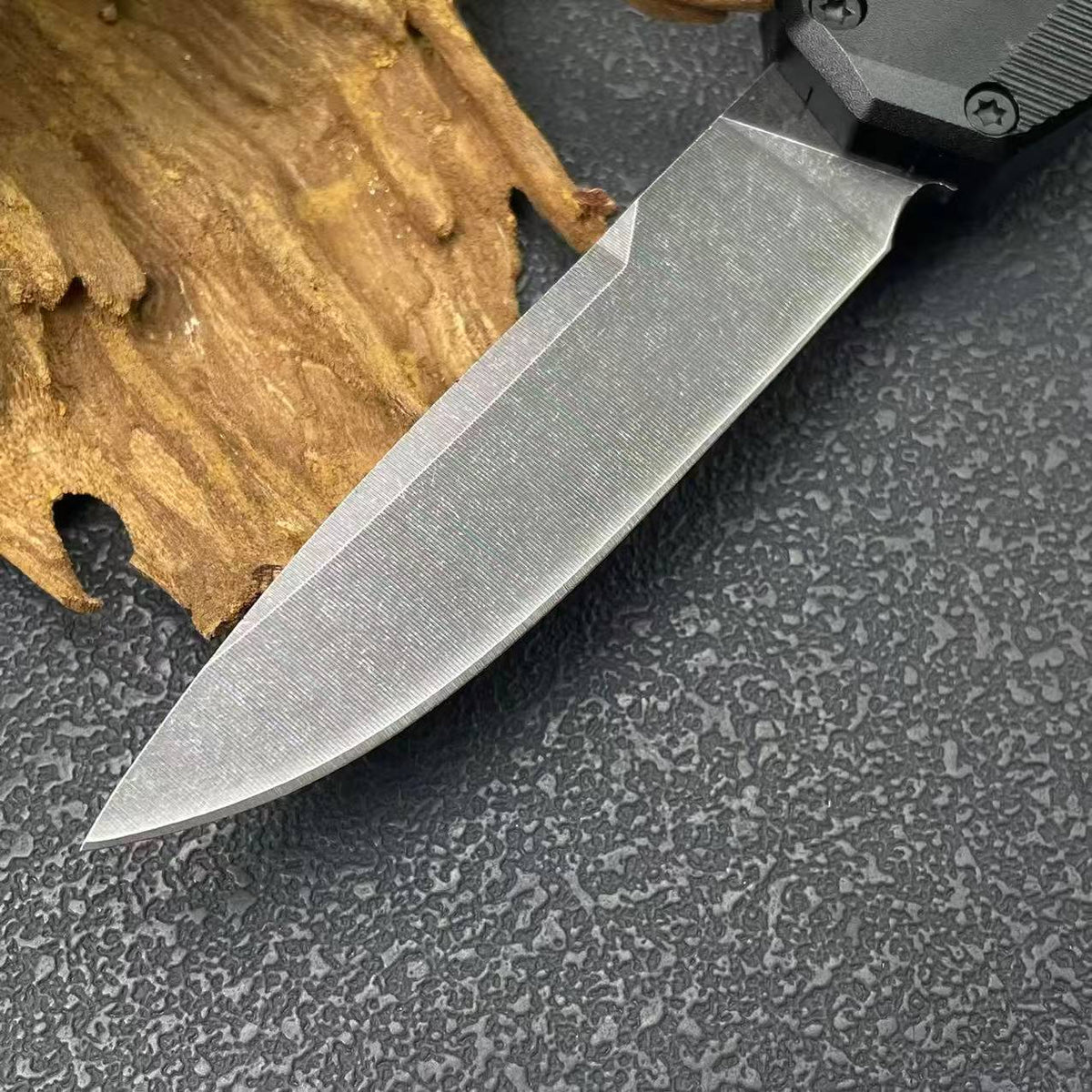 Black Tactical Knife 5GR13 Blade Aluminum Alloy Handle