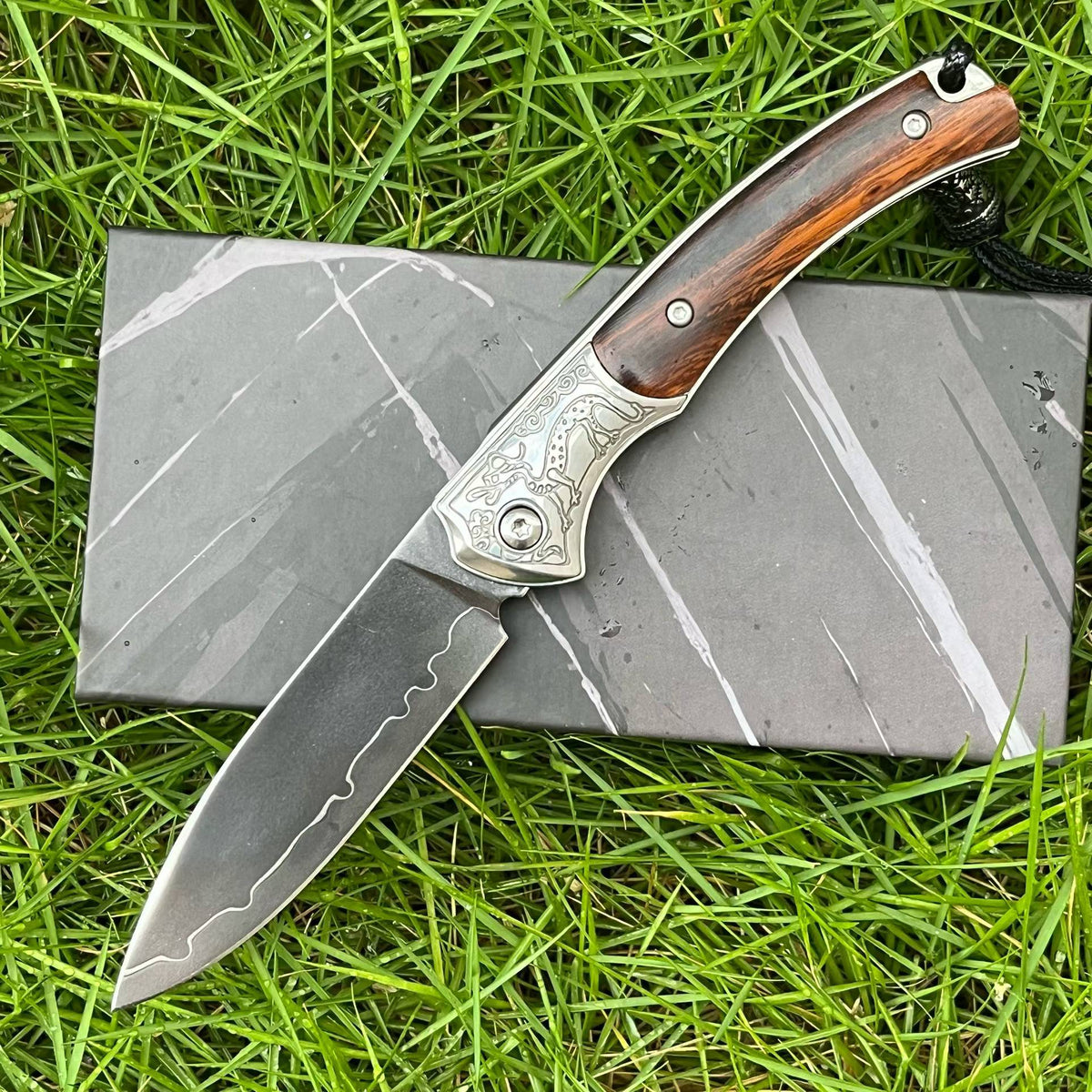 Premium Folding Knife 9Cr14 Core Steel Blade Desert Ironwood Handle with Engraved Bolster