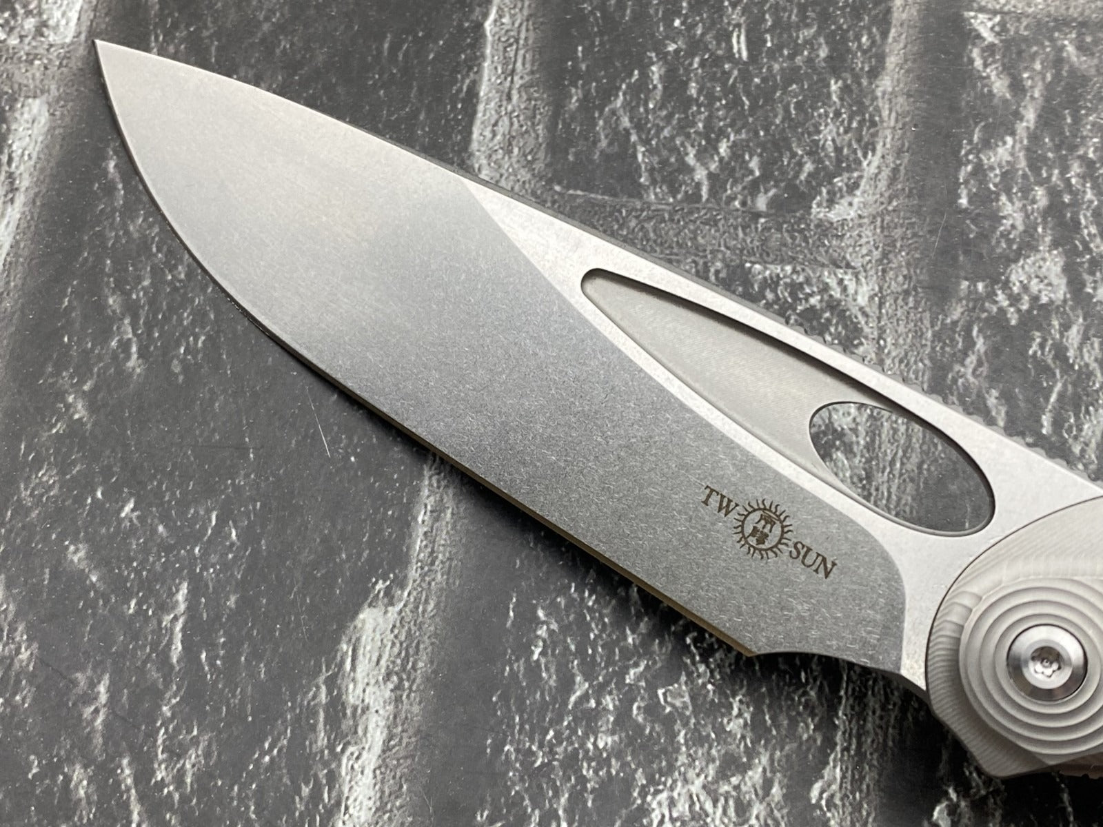 TwoSun TS455 Folding Knife – 14C28N Blade TC4 Titanium Handle