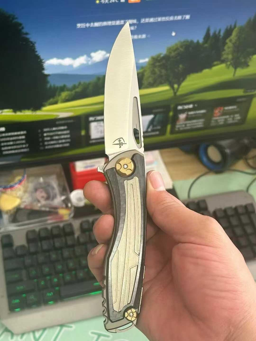 9'' New M390 Blade T4C inlaid  Carbon Fiber  Folding Knife VTF89