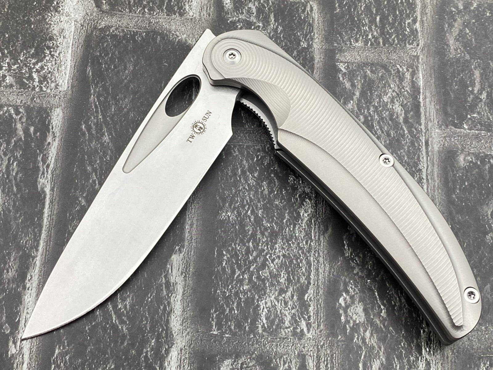TwoSun TS455 Folding Knife – 14C28N Blade TC4 Titanium Handle