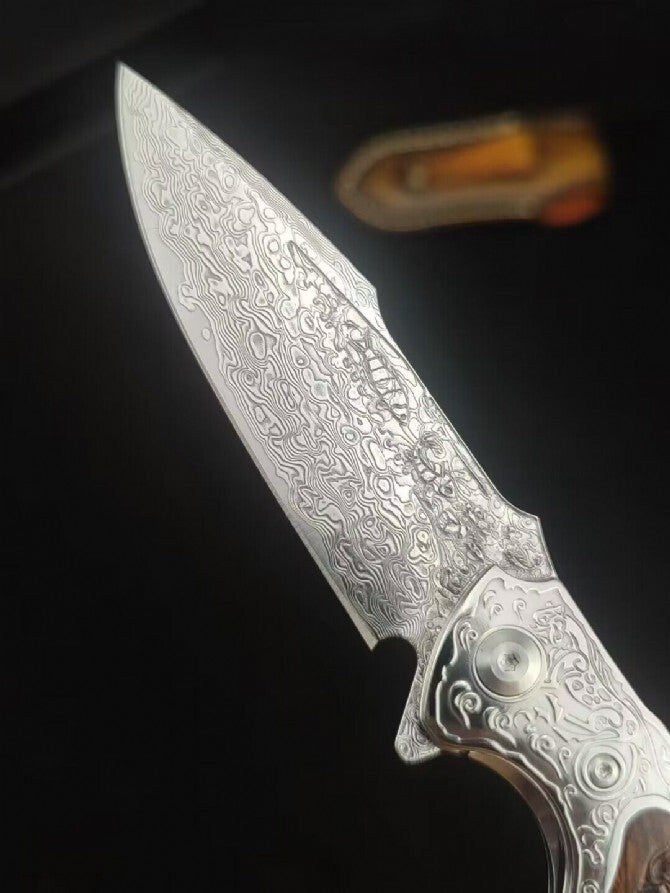 8'' New Folding Knife VG10 Damascus Blade Wood Handle Camping Knife VTF86