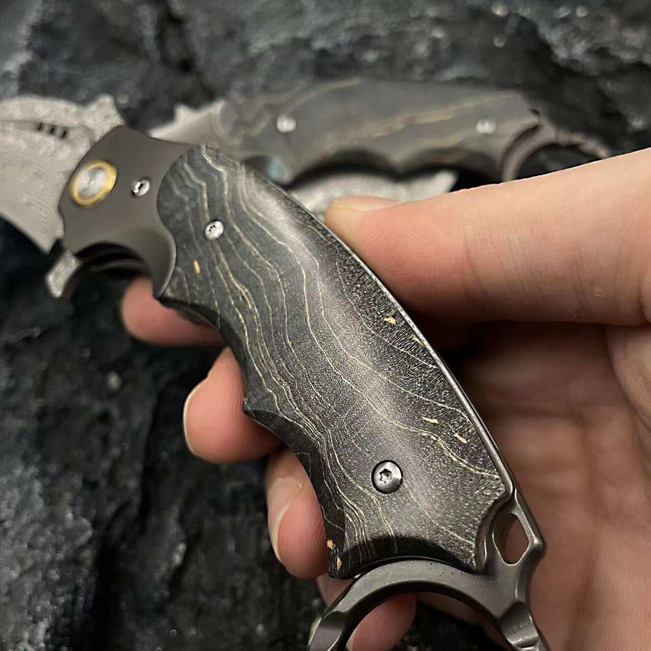 New VG10 Damascus Blade Wood Handle Collection Folding Knife C02