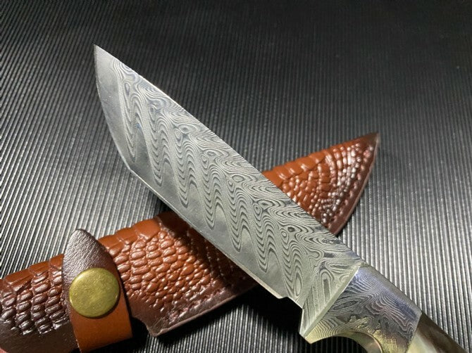 8'' New VG10 Damascus Blade Horn Handle Collection Camping Knife VTH09